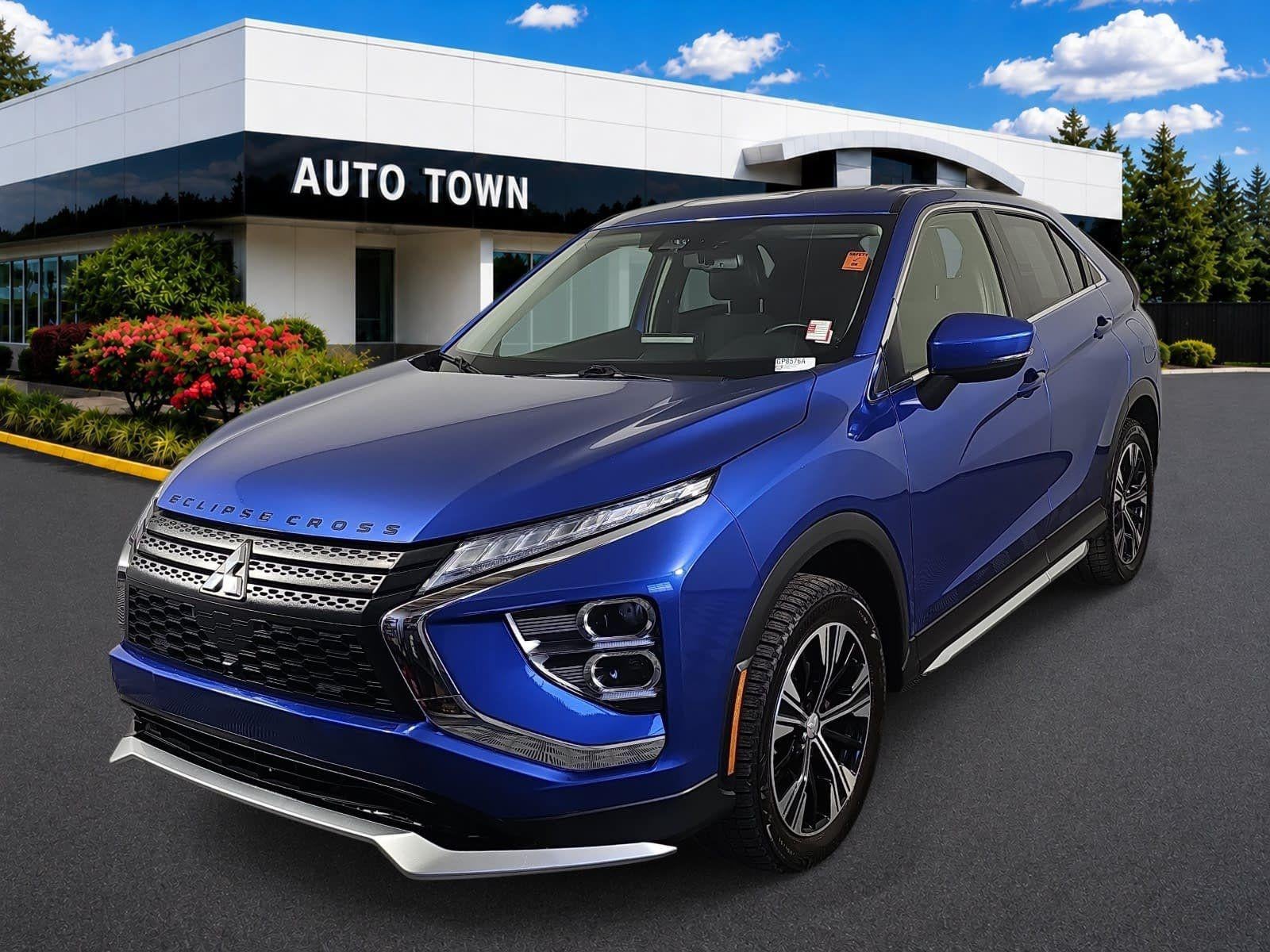 2022 Mitsubishi Eclipse Cross SE S-AWC in Blue — front three-quarter view
